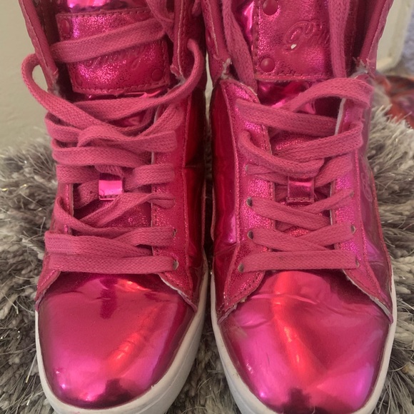 Pastry Fuschia Glitter Sneakers - Picture 5 of 8